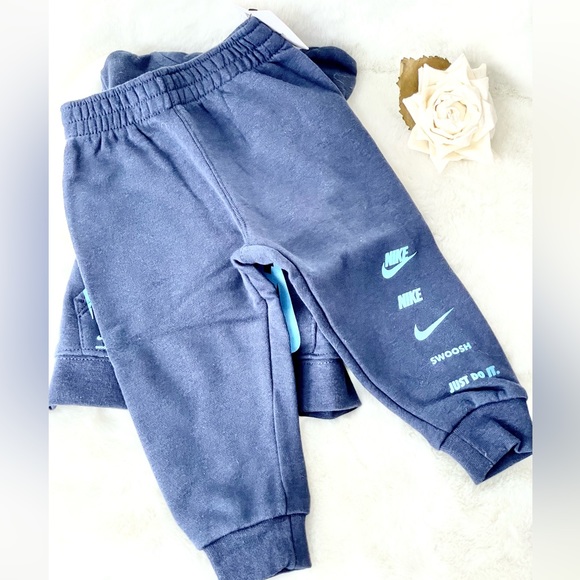 New with tag NIKE 2PC JOGGING SET ZIP HOODIE & PANTS with Logo Navy w/light Blue - Picture 3 of 8